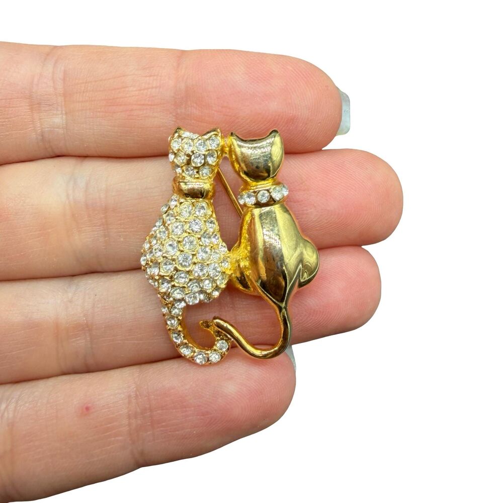 Vintage Cat Brooch 2 cats pin fancy cat jewelry